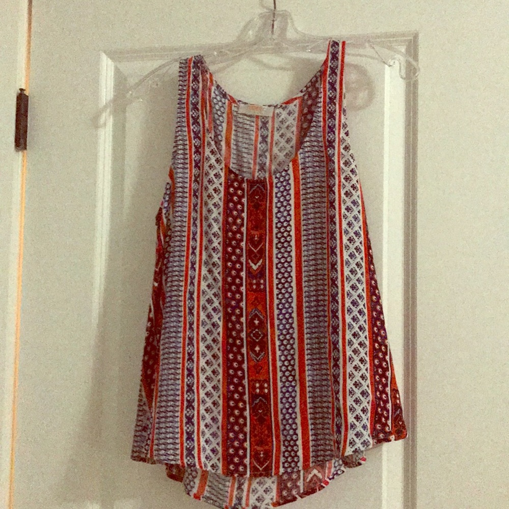 Women’s hi-lo tank